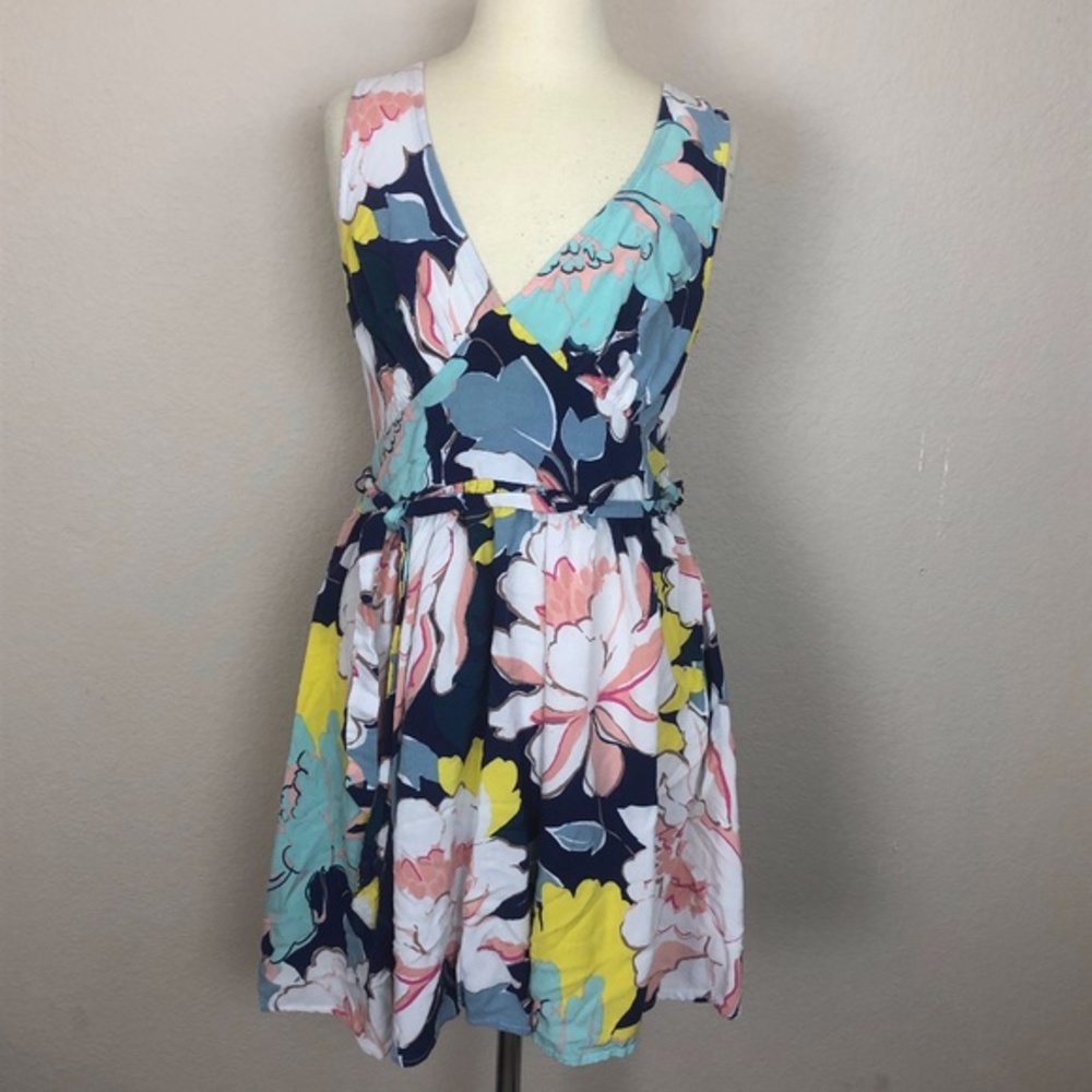 Charlotte Russe Sleeveless Floral Mini Dress Large
